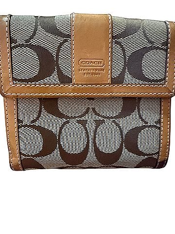 Coach Wallet (view 1)