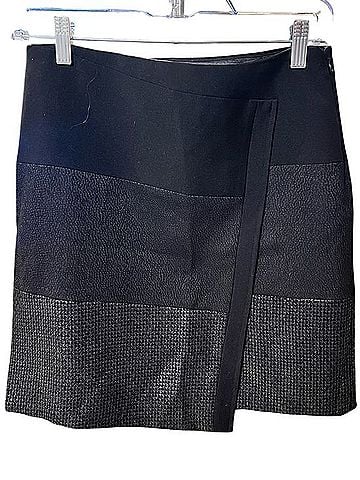 White House Black Market Black Panel Textured A-Line Skirt Casual Skirt (view 1)