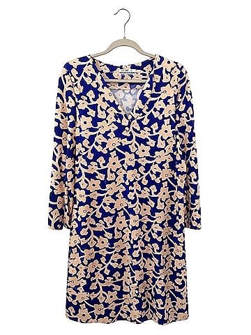 Diane von Furstenberg Casual Dress (view 1)