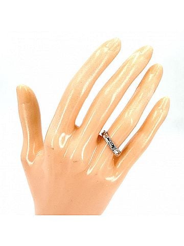 Chanel Chanel women's ring, Matelassé design, Au750 18K white gold, approximately 3.4g. (view 2)