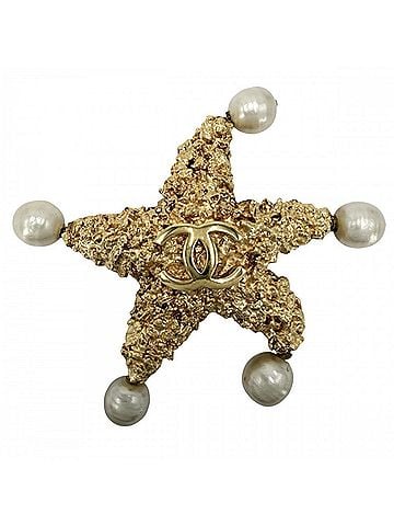 Chanel Chanel Brooch for Women, Starfish Motif, Coco Mark, Vintage, Lava/Magma Design, CHANEL GP, Faux Pearl, 93P, Approx. 47.0g, 1993 (view 1)