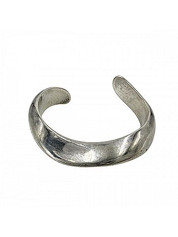 Tiffany & Co. Tiffany &amp; Co. women's bangle, Elsa Peretti cuff design, accessory, jewelry, 925 sterling silver, approximately 29.9g (view 1)
