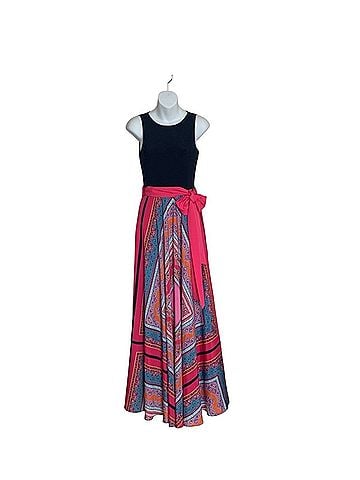 Eliza J Scarf Print Jersey &amp; Crêpe de Chine Maxi Dress Casual Dress (view 1)