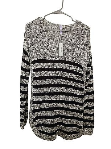 Francesca's Pullover Sweater (view 1)