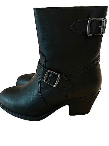 Muk Luks Ankle Boots (view 2)