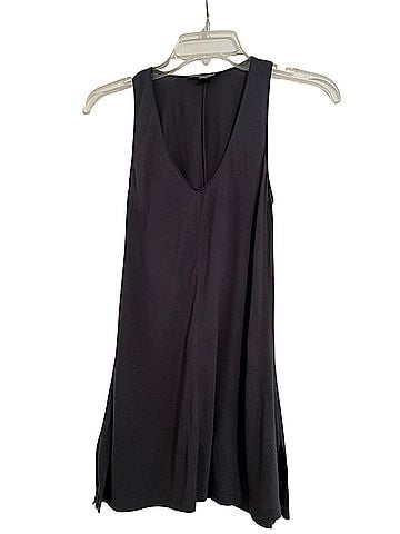 Vince. Sleeveless Top (view 1)