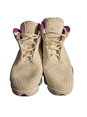 Jordan Nike Jordan Horizon GS 'Sail Hyper Violet' Sneakers (view 1)