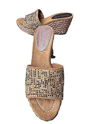 Donald J Pliner frida Wedges (view 1)
