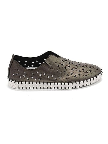 Eric Michael Women's Inez Leather Slip-On Flat Comfort Shoes in Pewter Metallic (view 1)