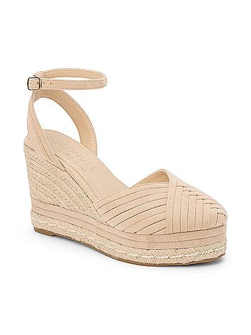 Matisse Women's Becca Espadrille Wedge Sandal in Natural (view 2)