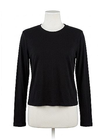 Michael Lauren Banji Cropped Boxy Long Sleeve Tee Top in Black (view 1)