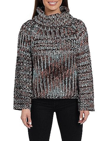 Love Token Meri Turtleneck Sweater in Brown (view 2)