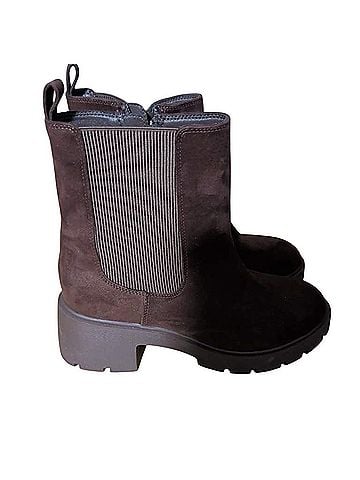 American Eagle Outfitters Ankle Boots (view 2)