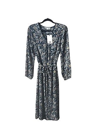 DR2 Floral Paisley Dress Casual Dress (view 1)