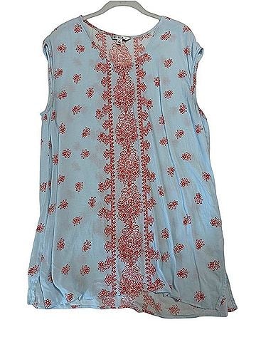 CAbi Short Sleeve T-Shirt (view 1)