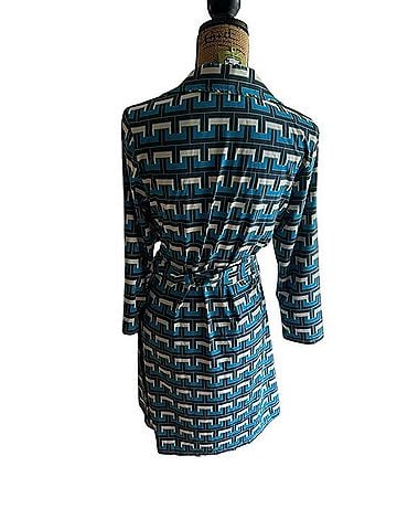 Elizabeth McKay Casual Dress (view 2)