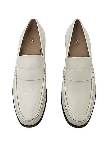 Cos Flats (view 1)