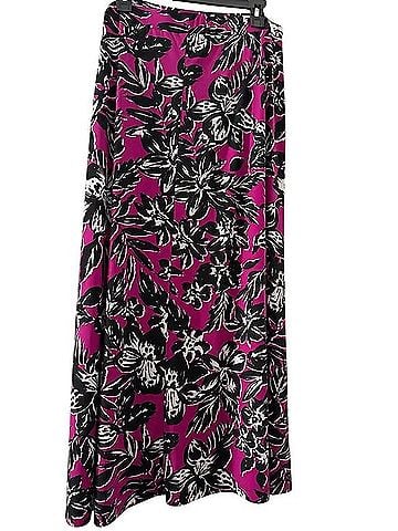 Evan Picone Black Label Casual Skirt (view 1)