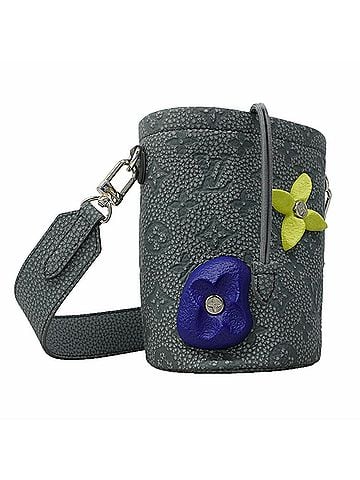 Louis Vuitton Louis Vuitton Shoulder Bag, Taurillon Climbing Chalk Bag/Pouch, M81572, Granite Grey, Men's (view 2)