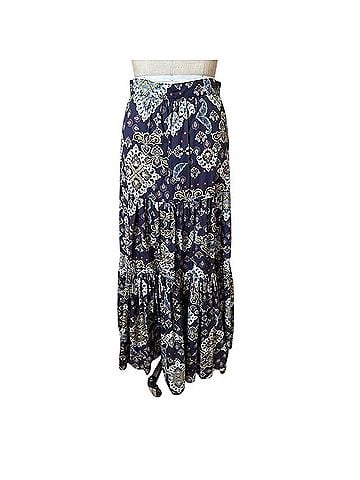 Never A Wallflower Lindsey Casual Skirt (view 2)