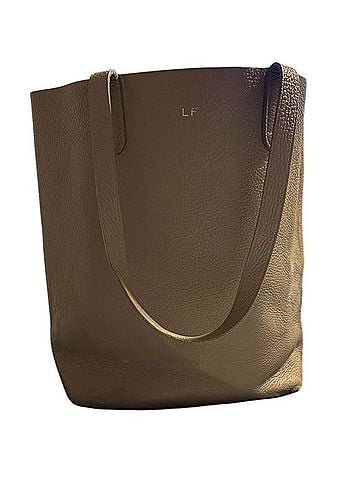 Cuyana Classic Pebbled Leather Tote Tote (view 2)