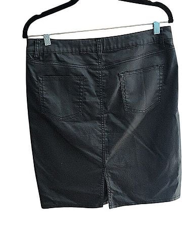 Garnet Hill Casual Skirt (view 2)