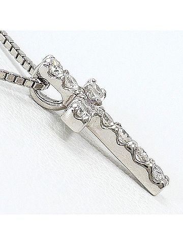 Unbranded 18K (18-karat white gold) necklace with pink diamonds and diamonds. Total weight 2.3g. 41cm. Jewelry. (view 2)