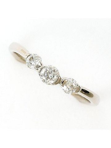 Unbranded 18K (18-karat white gold) ring with 0.30ct diamond, total weight 1.9g. Jewelry. (view 1)