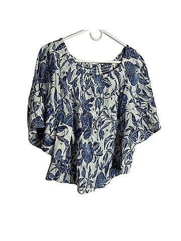 H&M Short Sleeve T-Shirt (view 1)