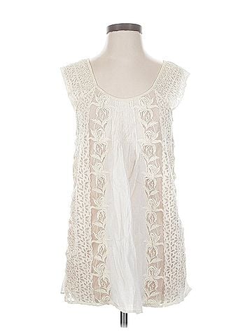 Lil' Sleeveless Blouse (view 1)