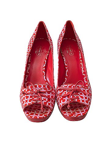 Coach Corey Heels (view 2)