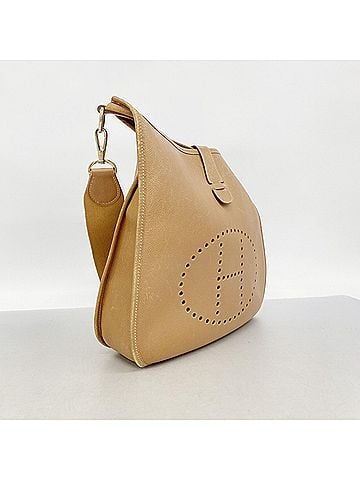 Hermès Hermes Evelyne 1GM Shoulder Bag, Courchevel Leather, Gold Champagne, with "Z" stamp, for women. (view 2)