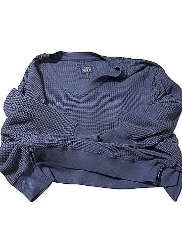 American Eagle Outfitters Pullover Sweater (view 1)
