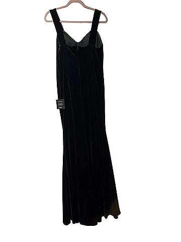 Lulus Deep Green Velvet Maxi Dress Casual Dress (view 2)