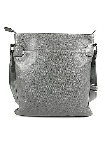 Louis Vuitton LOUIS VUITTON M32630 Taiga Sasha Bag, Crossbody Pouch, Shoulder Leather, Men's, Glacier Gray (view 2)