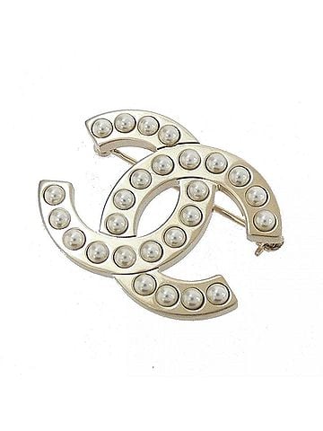 Chanel Chanel 98908 Brooch (view 1)