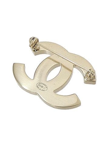 Chanel Chanel 98908 Brooch (view 2)
