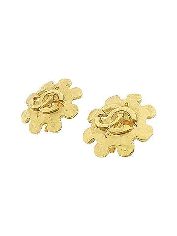 Chanel Chanel 03034 Earrings (view 2)