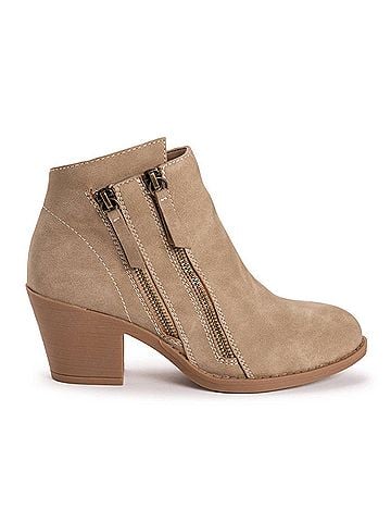 Muk Luks Women's Yellowstone Yardley Boots (view 1)