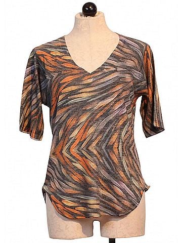 Nally & Millie Women's Printed Arrow V Neck Top in Multicolor (view 2)