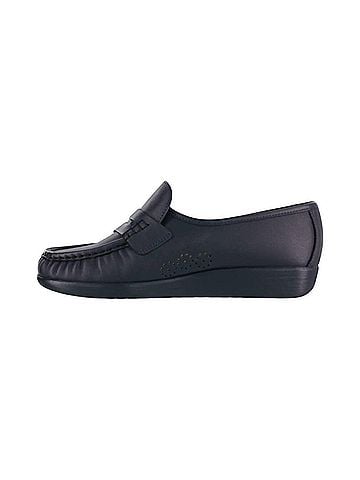SAS Women's Classic Slip On Loafer in Black (view 2)