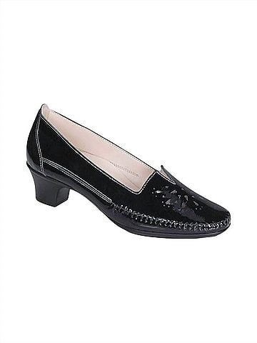 SAS Women's Sonyo Slip On Heel in Black (view 1)