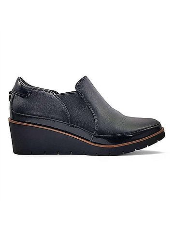 Revere Women's Mykonos Wedge Loafer in Black (view 1)