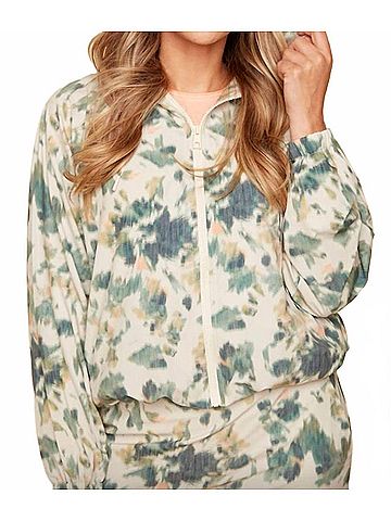 Renuar Hooded Jacket in Oyster Camo Print (view 2)