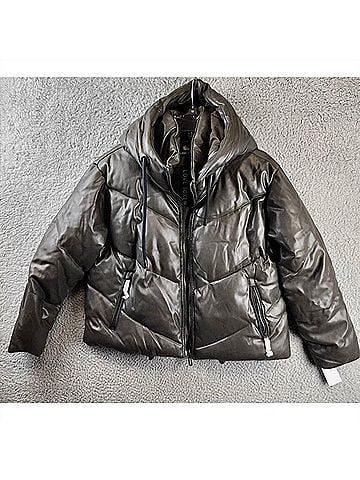 Love Token Women's Leo Hooded Puffer Jacket in Olive (view 2)