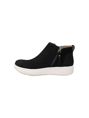 otBt Women's Adept Sneaker in Black (view 2)