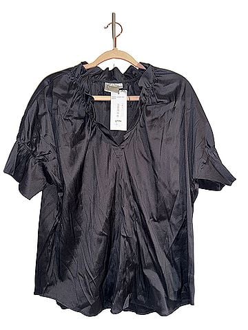 Finley CROSBY SILKY POPLIN Short Sleeve Blouse (view 1)