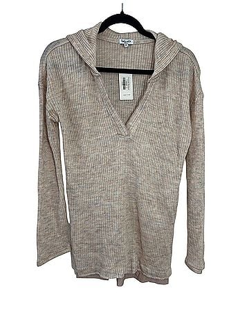 Splendid Pullover Sweater (view 2)
