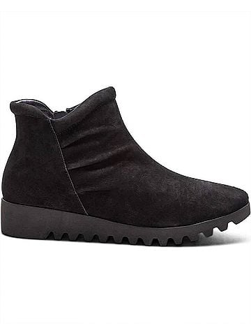 Aetrex Women's Zoey 2 Slip-On Boots in Black (view 1)