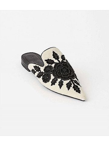 Seychelles Women's Around The World Embroidered Mules in White (view 2)